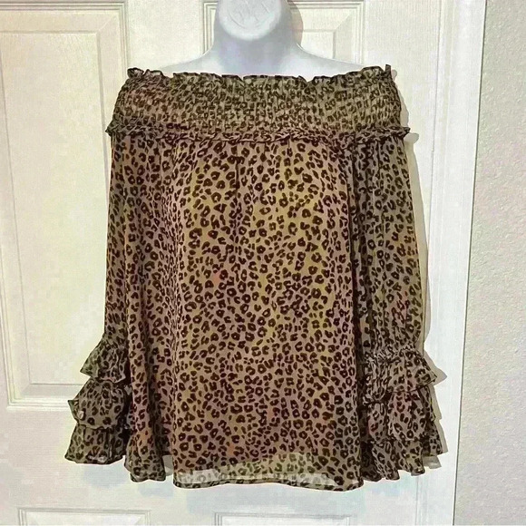 Ce Ce Womens Leopard Blouse Off The Shoulder Ruffle Long Sleeve Hi Low XS - Picture 2 of 8